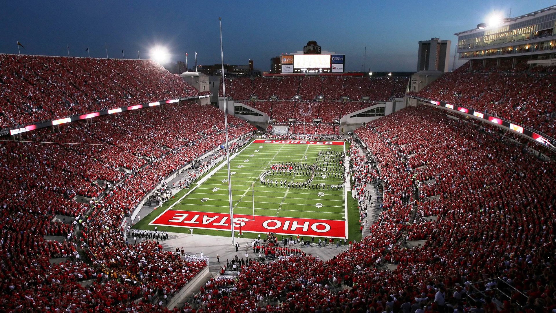 布伦森关键节点连续得分，湖人节奏掌控对北京队的启示